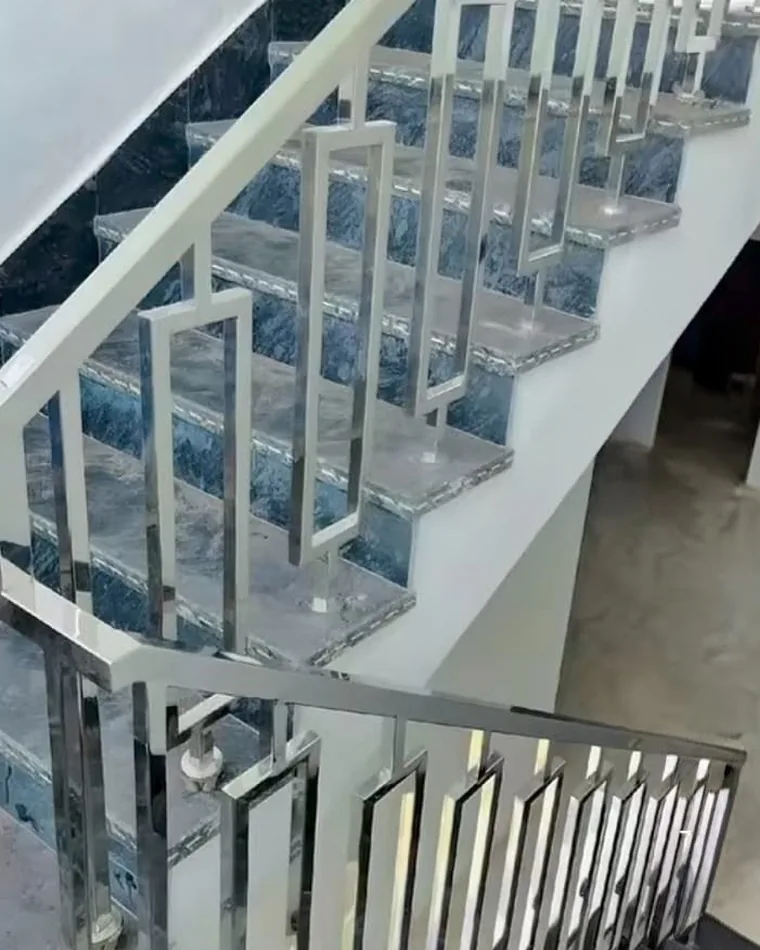 Split Flight Railing — Railings & Balustrades fabricated in Lucknow